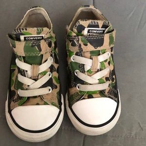 Camo converse